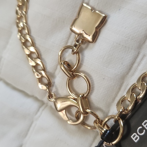 BCBGMAXAZRIA gold chain brown horn-shaped pendant NWT - Picture 6 of 6